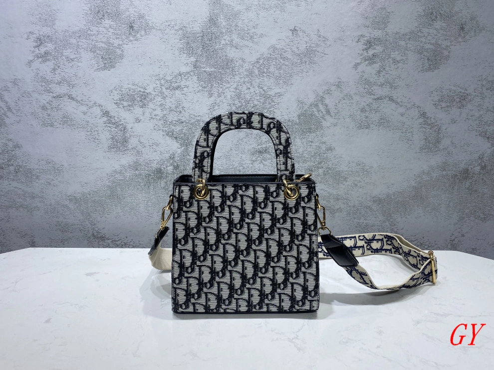 Christian Dior Messenger Bags For Women Functional 9535