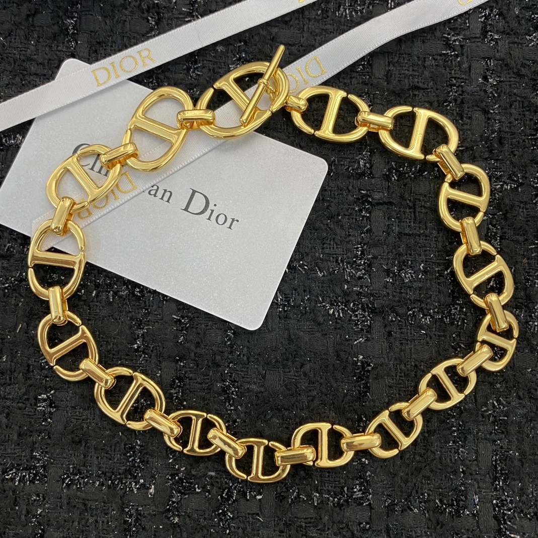 Christian Dior Necklace ModernLook 6549
