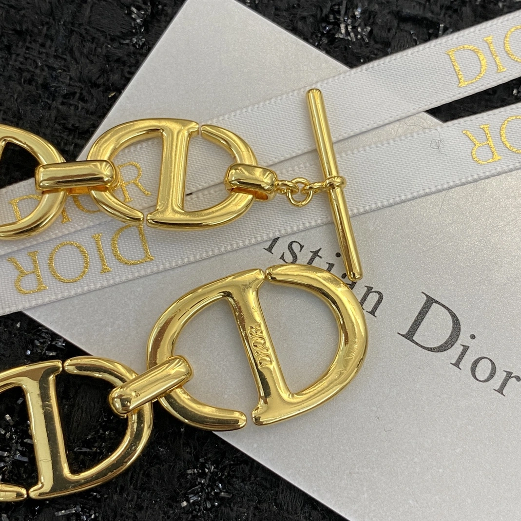 Christian Dior Necklace ModernLook 6549