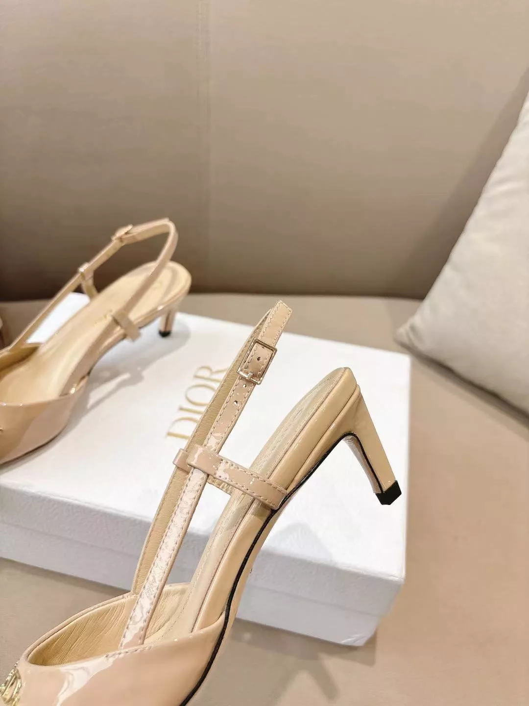 Christian Dior Sandal For Women Breathable 8980