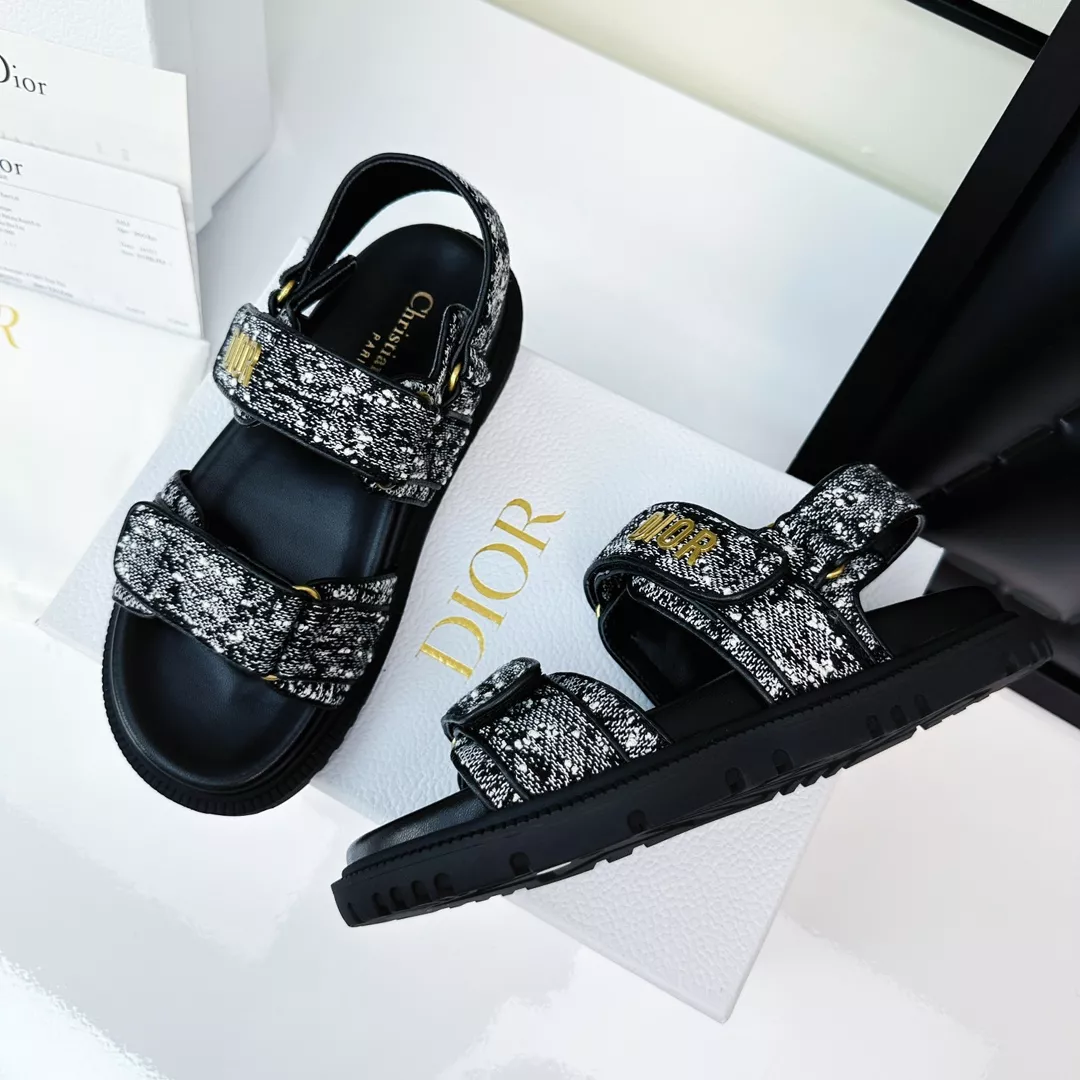 Christian Dior Sandal For Women Compact 7419