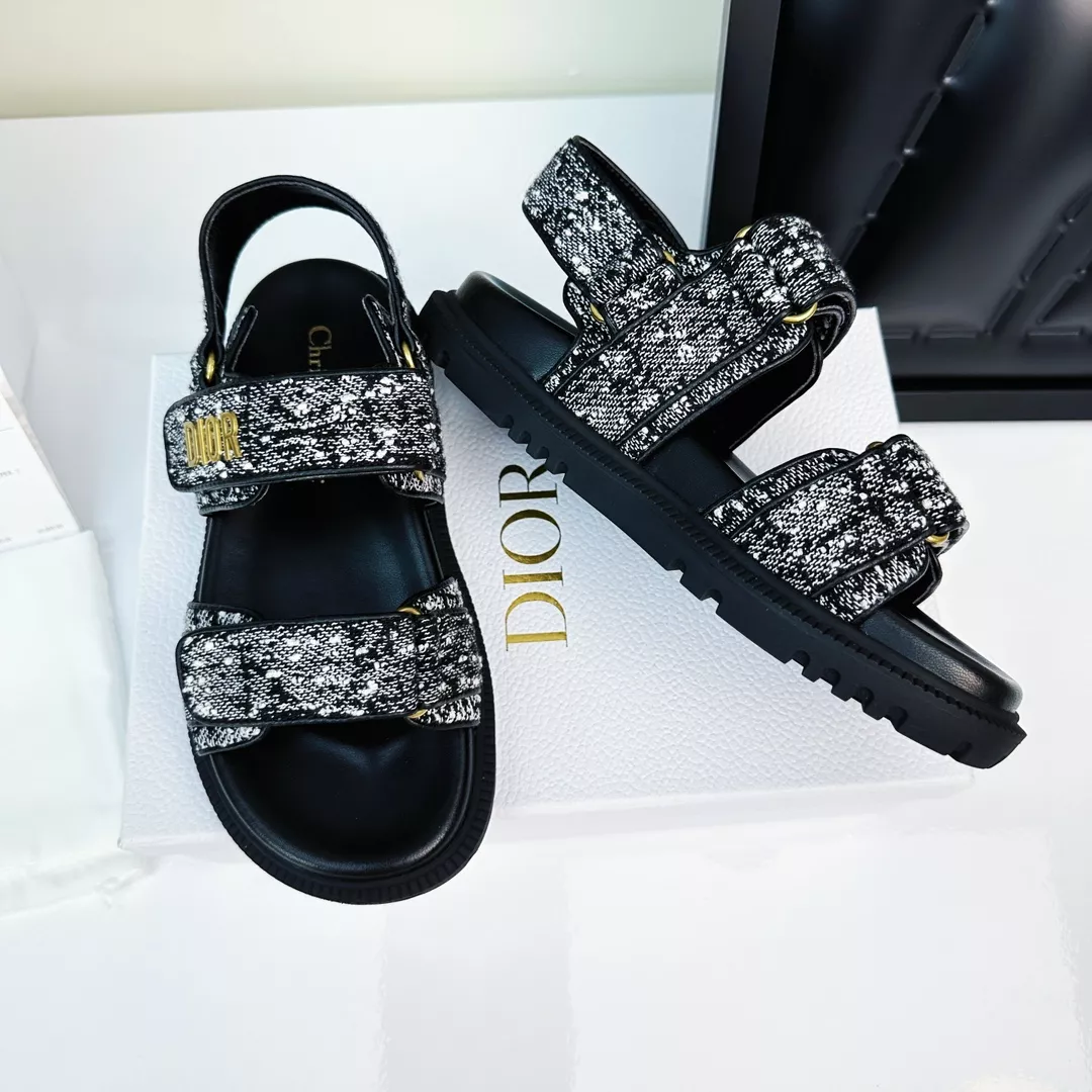Christian Dior Sandal For Women Compact 7419
