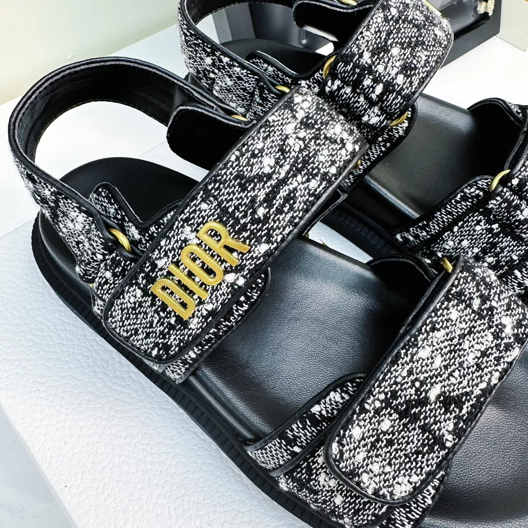 Christian Dior Sandal For Women Compact 7419