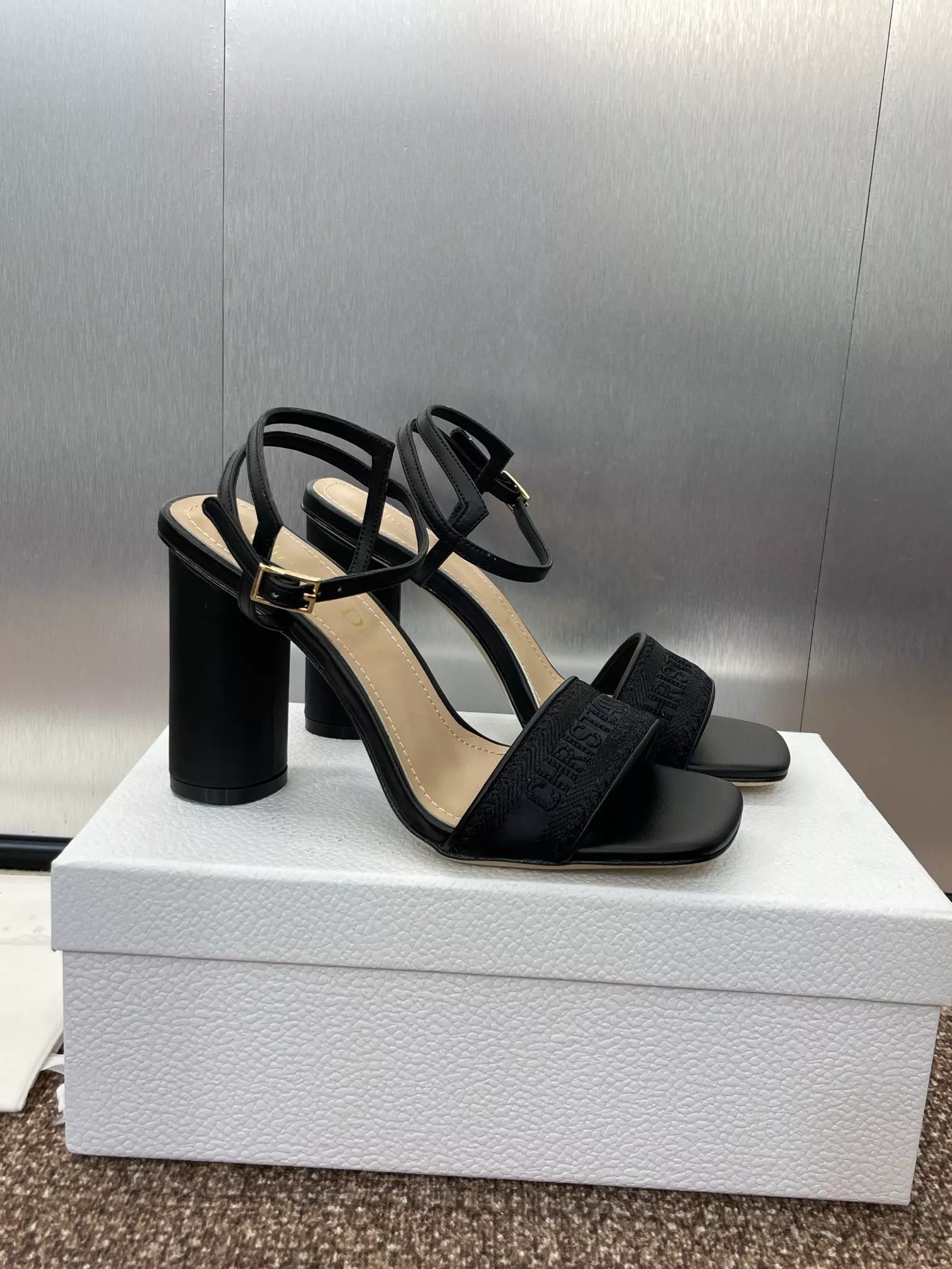 Christian Dior Sandal For Women Durable 6872