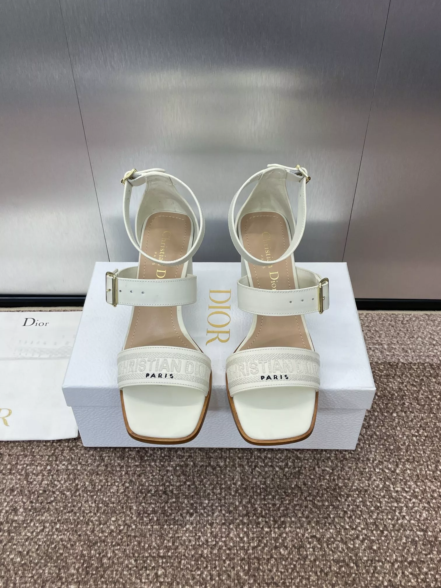 Christian Dior Sandal For Women Elegant 1616