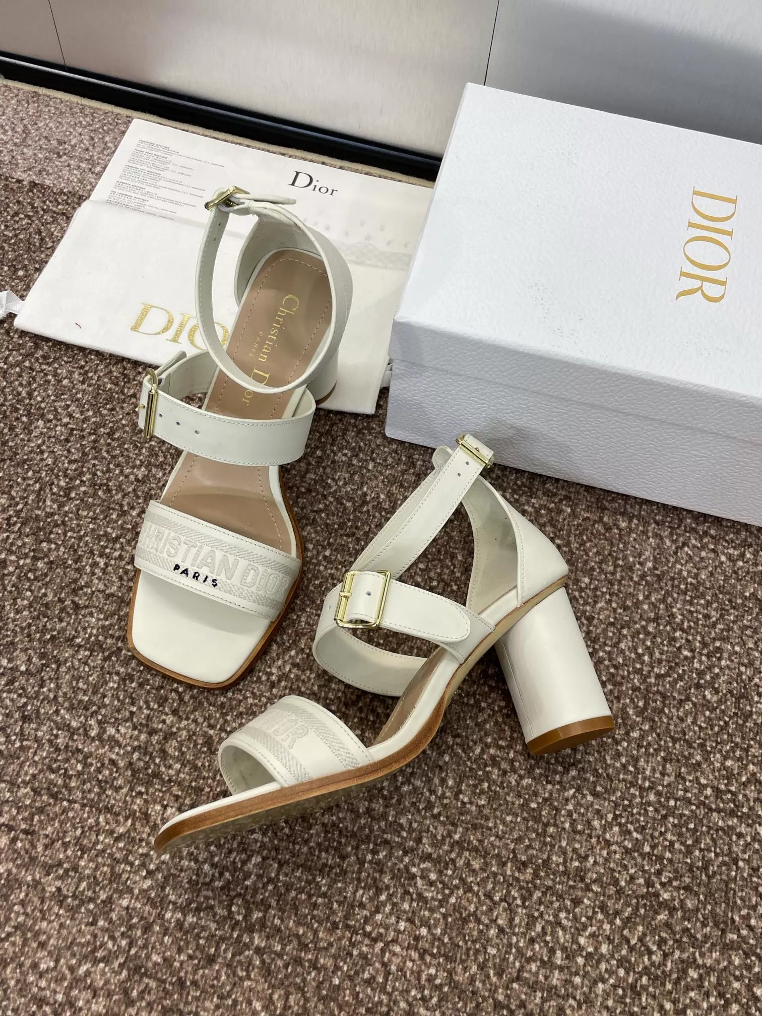 Christian Dior Sandal For Women Elegant 1616