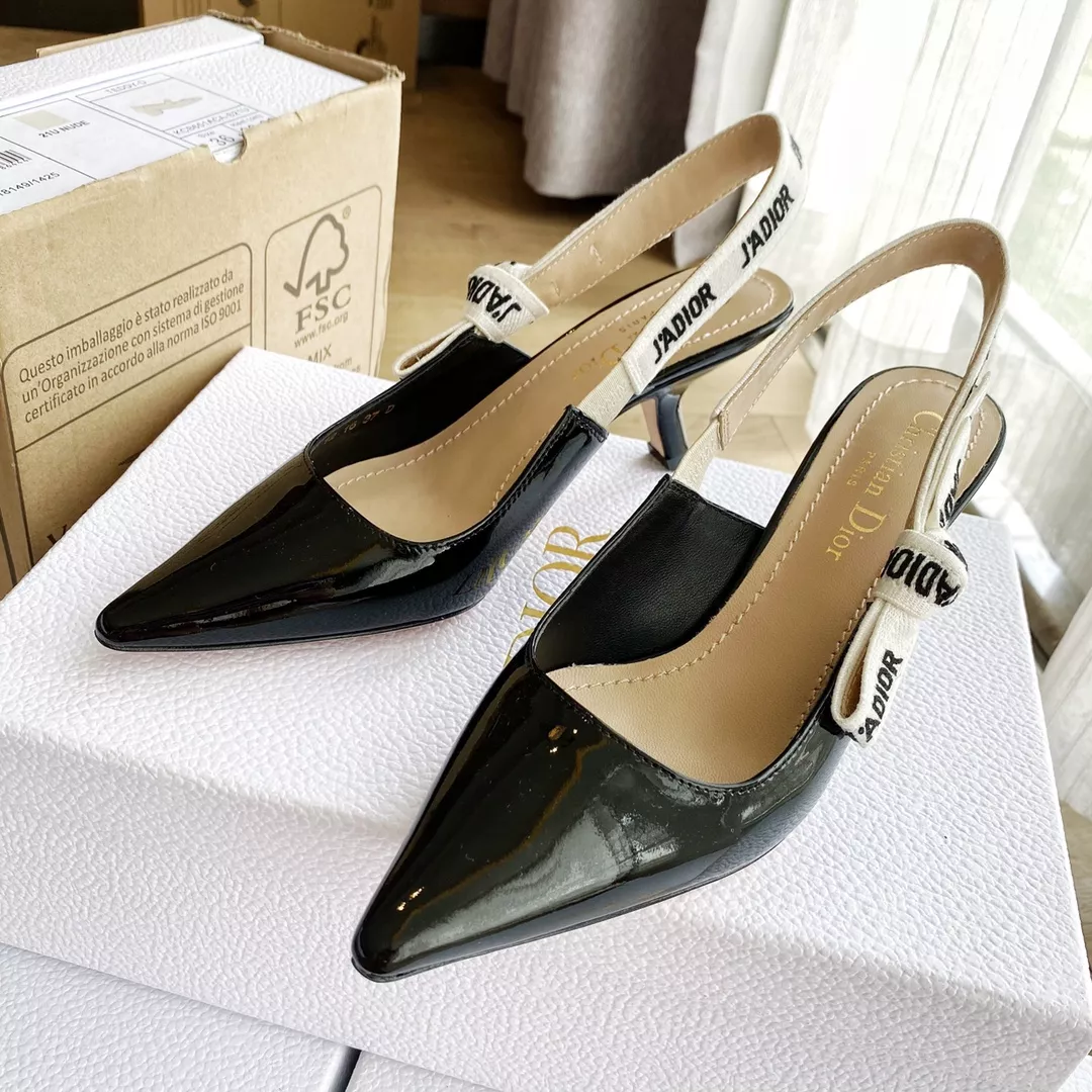 Christian Dior Sandal For Women Elegant 2914