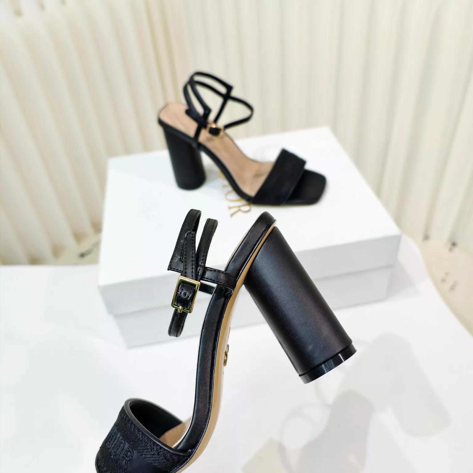 Christian Dior Sandal For Women Lightweight 7509