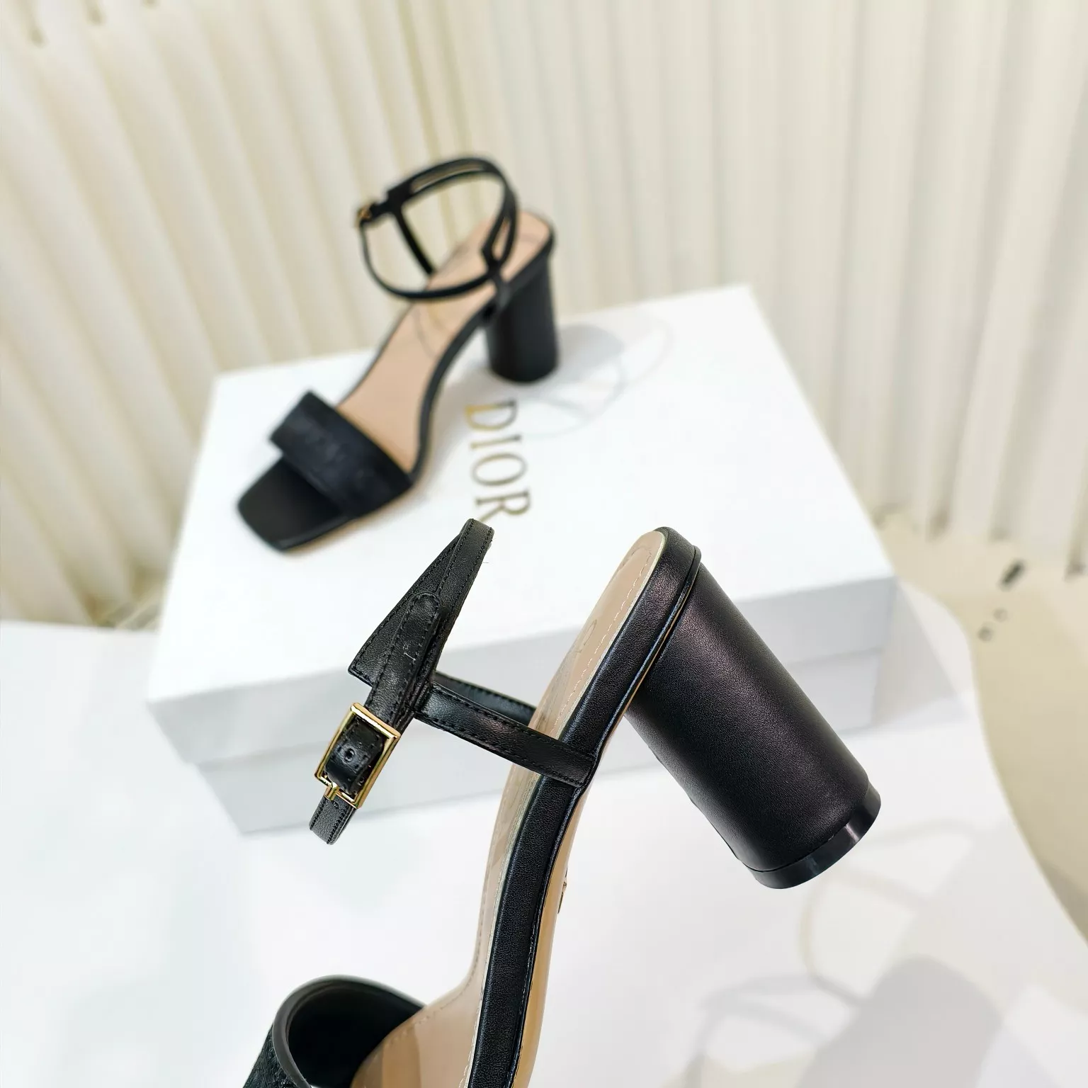 Christian Dior Sandal For Women Lightweight 8727