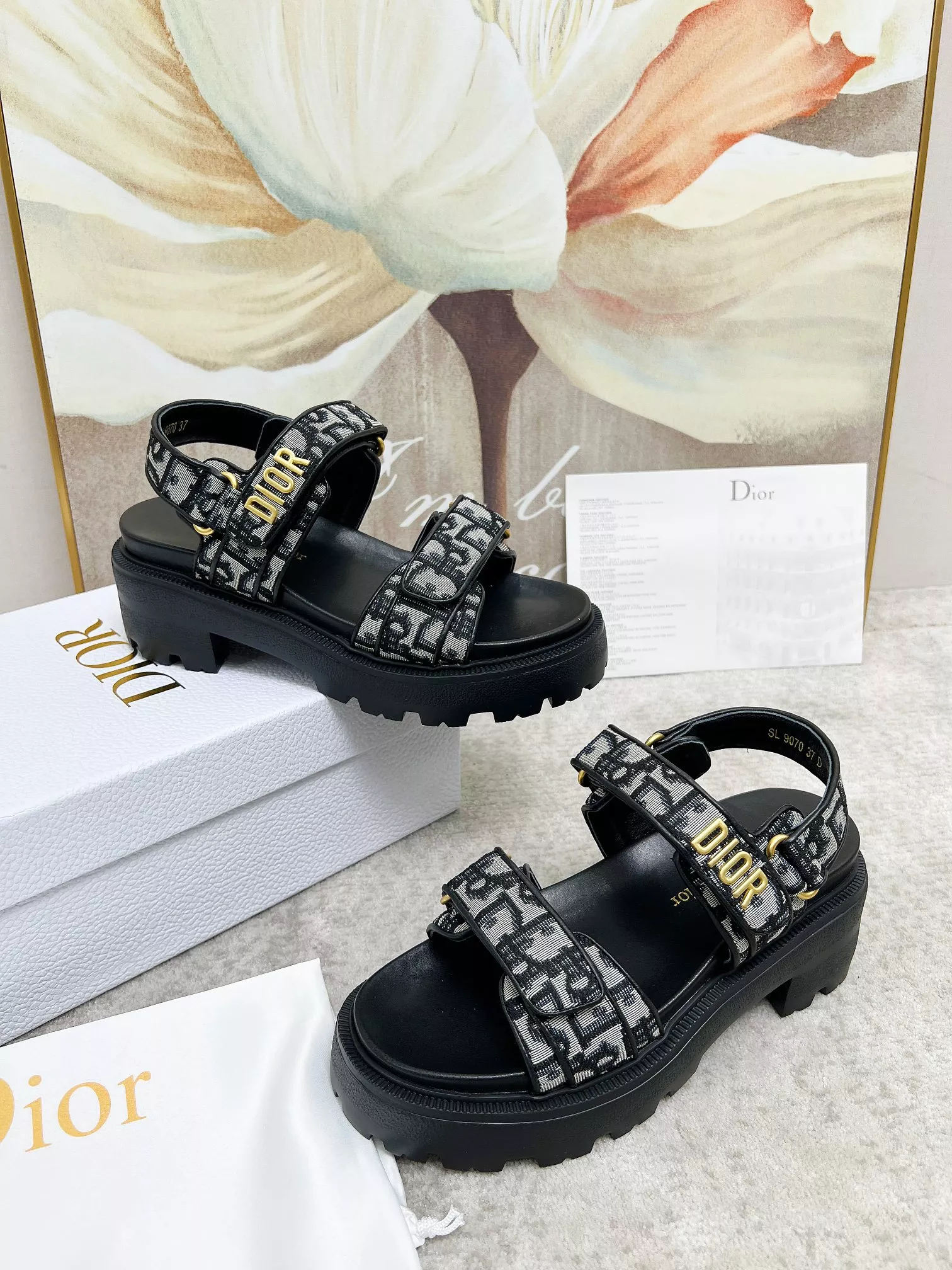 Christian Dior Sandal For Women ModernLook 2985