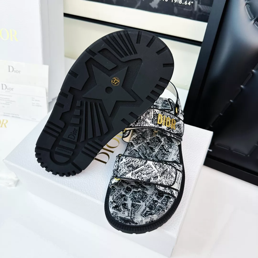 Christian Dior Sandal For Women Practical 6738
