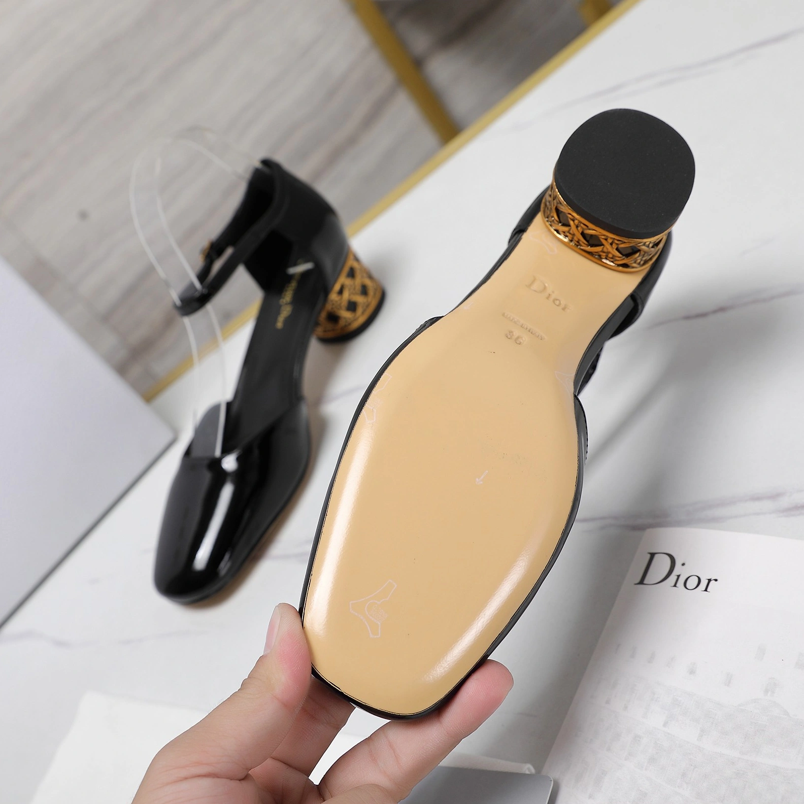 Christian Dior Sandal For Women Sleek 2928