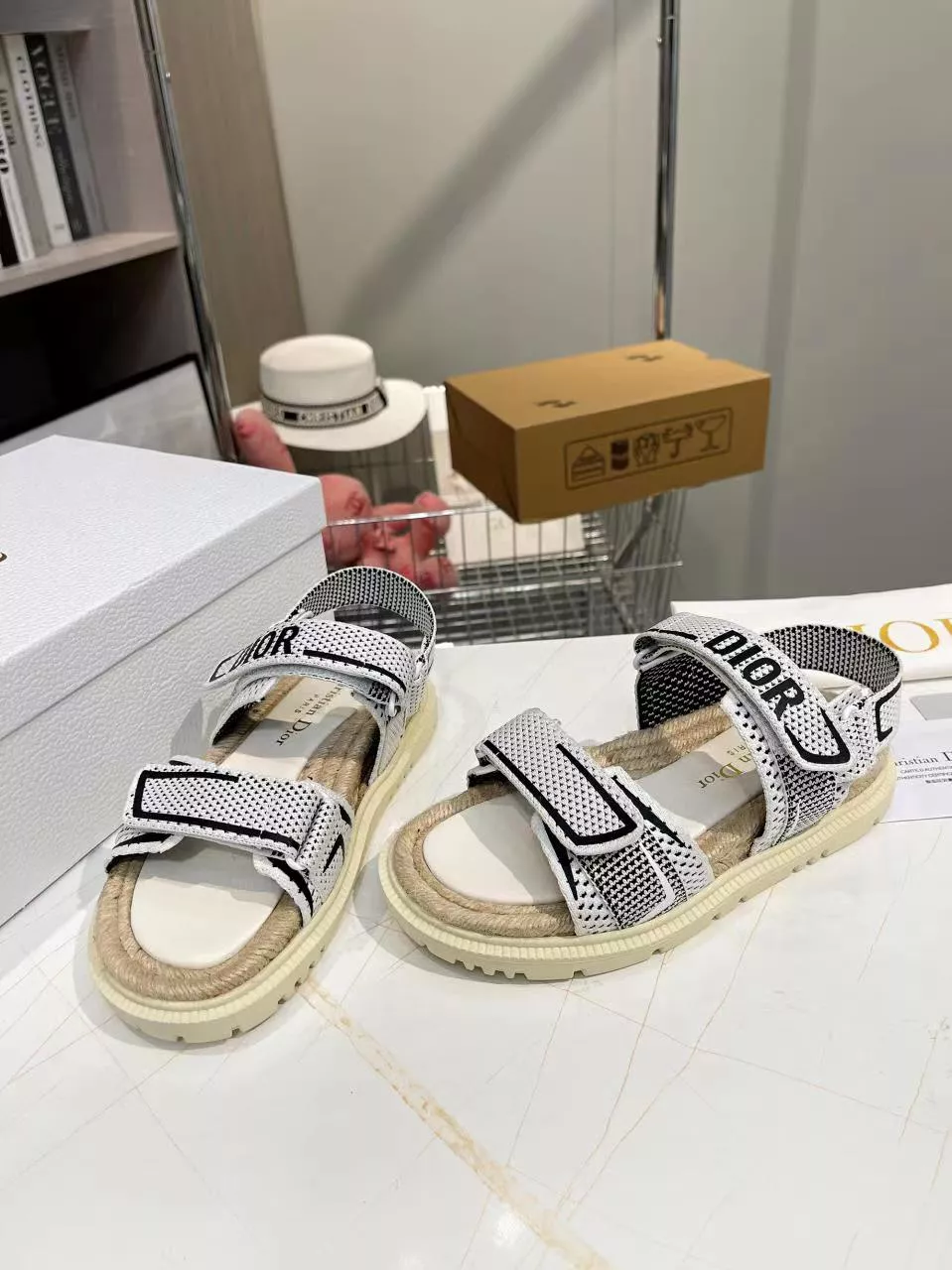 Christian Dior Sandal For Women Sleek 7310