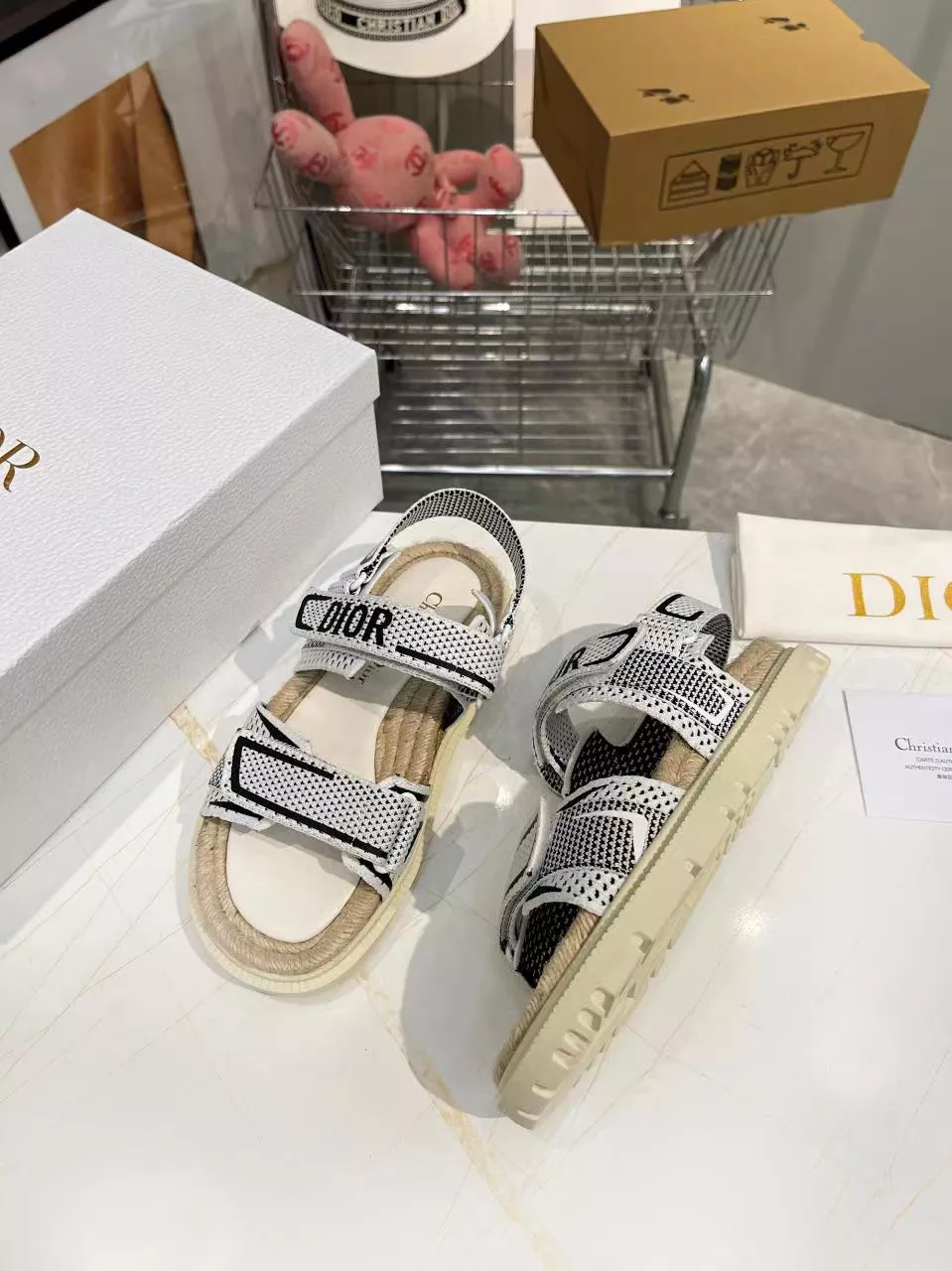Christian Dior Sandal For Women Sleek 7310