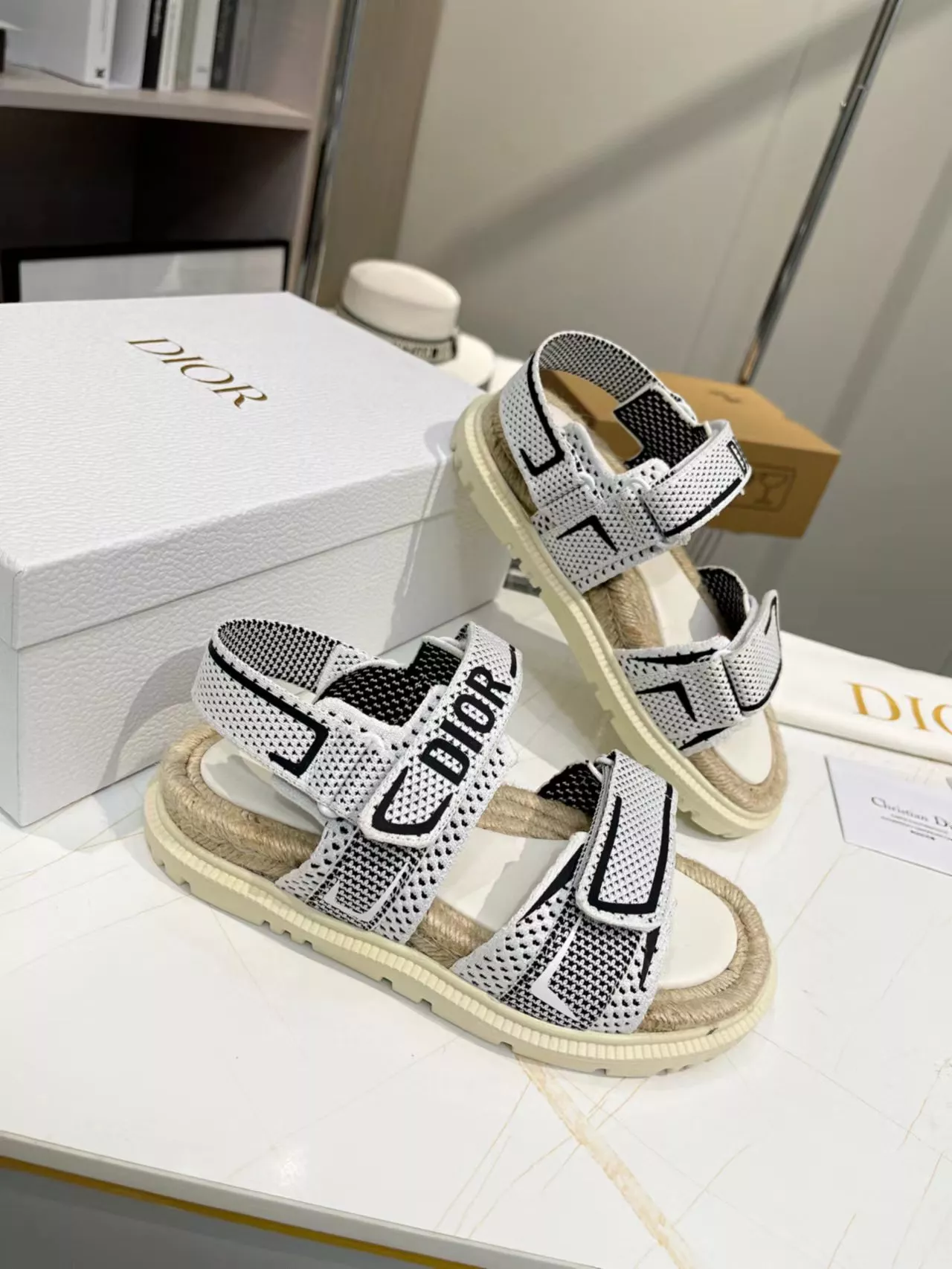 Christian Dior Sandal For Women Sleek 7310