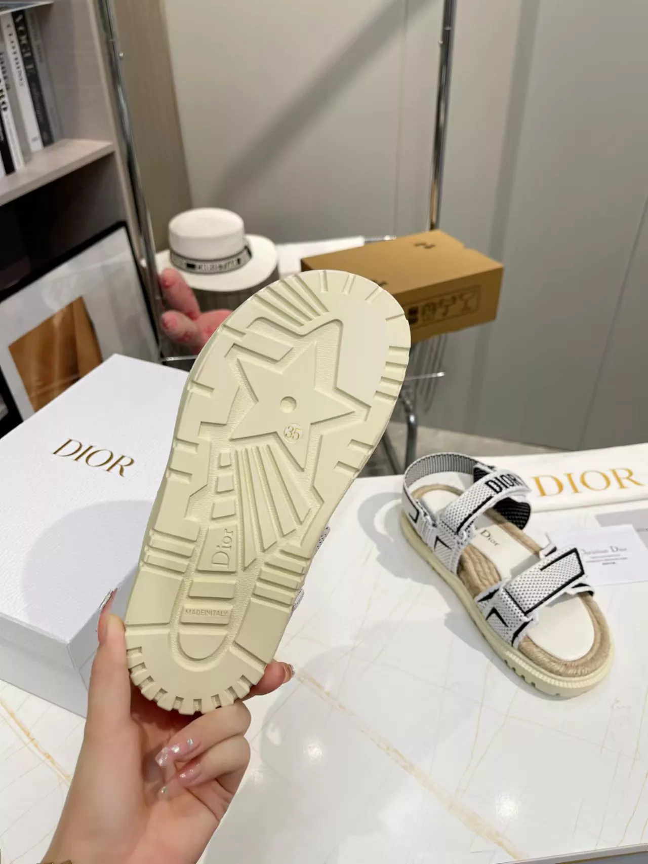 Christian Dior Sandal For Women Sleek 7310