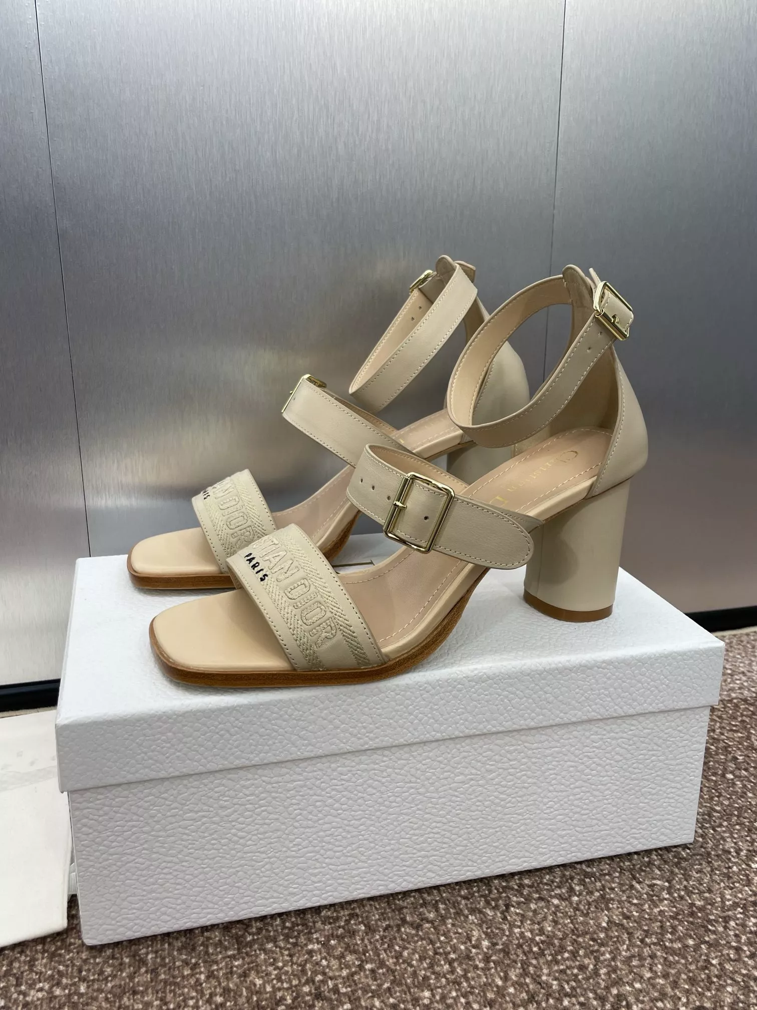 Christian Dior Sandal For Women Trendsetting 9393