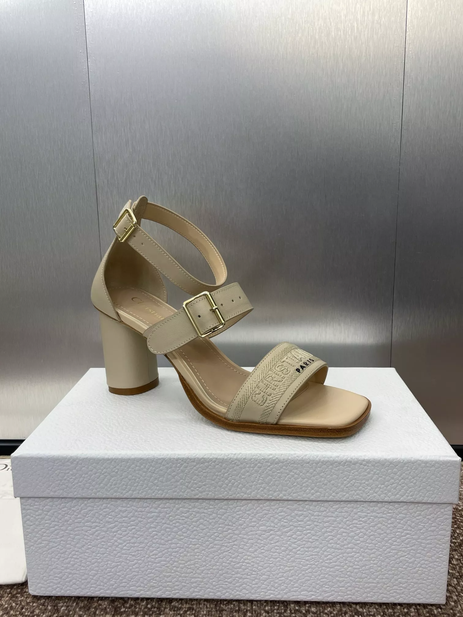 Christian Dior Sandal For Women Trendsetting 9393