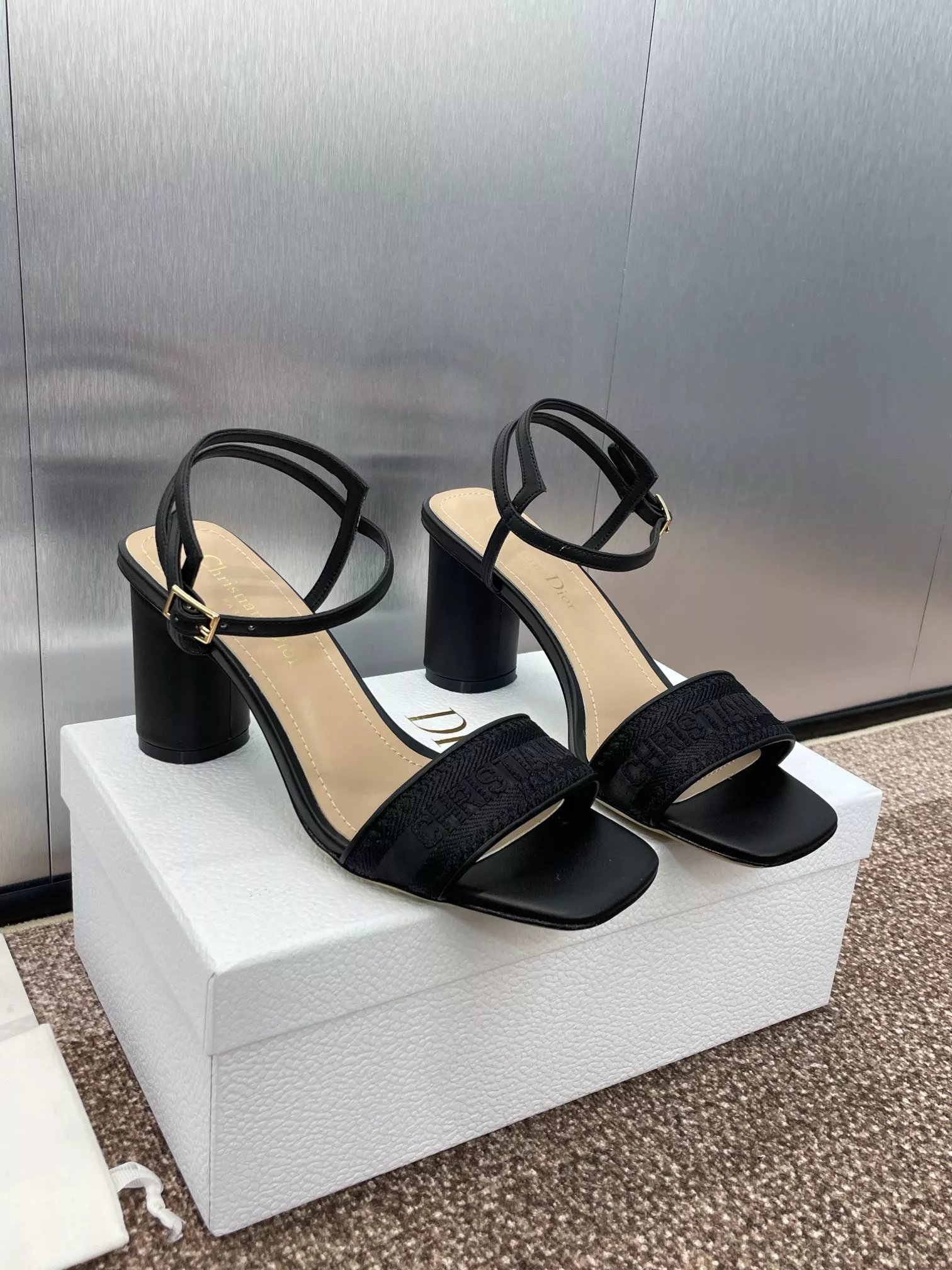 Christian Dior Sandal For Women UrbanStyle 9273