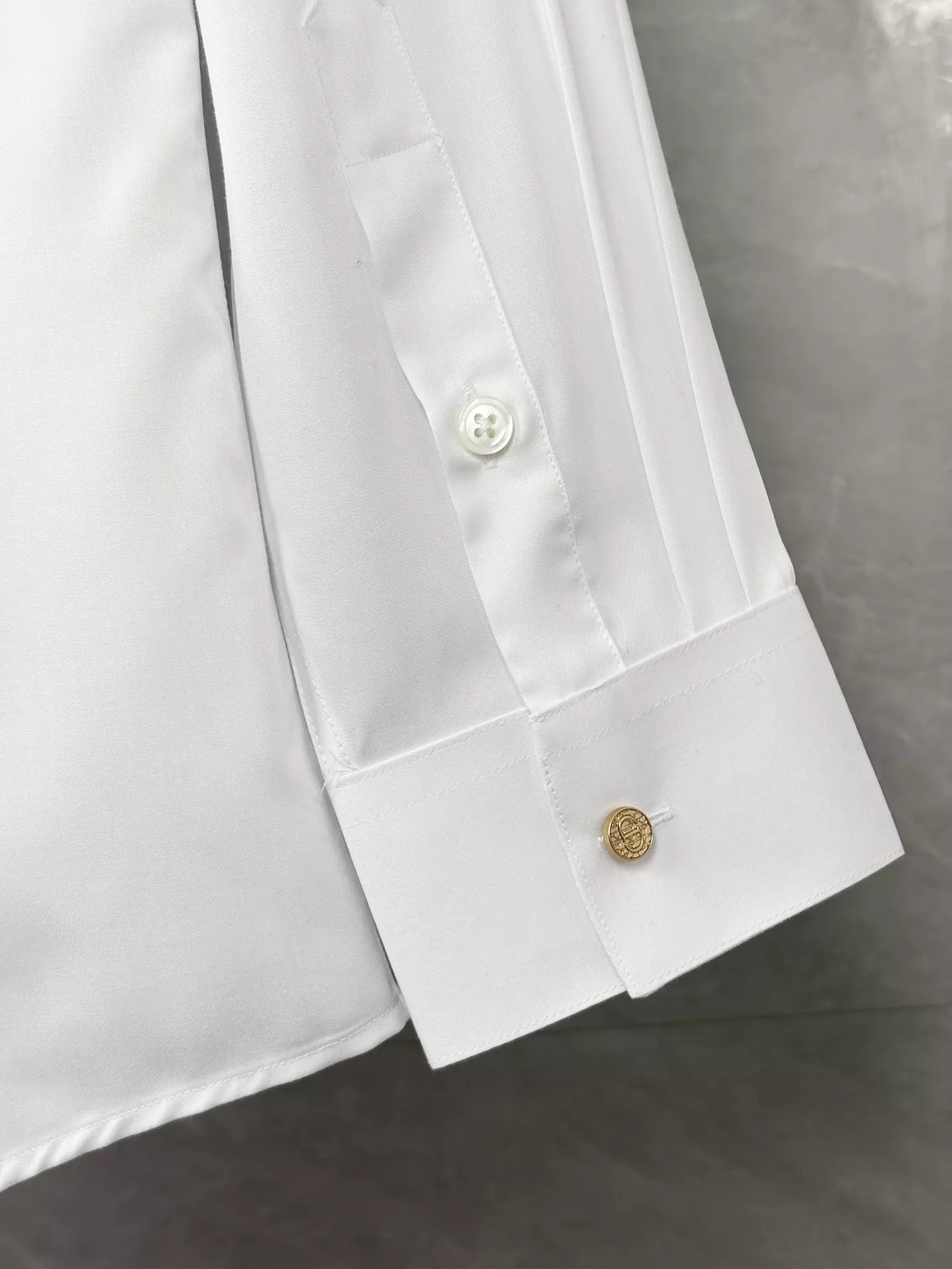 Christian Dior Shirts Long Sleeved For Men Minimalist 3205