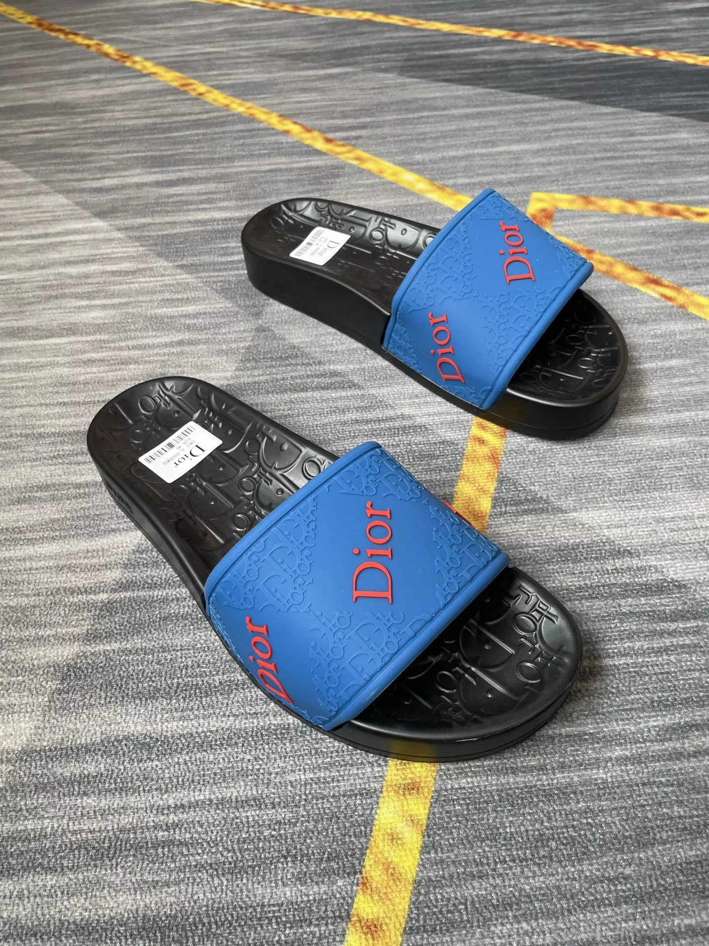 Christian Dior Slippers For Men Elegant 9742
