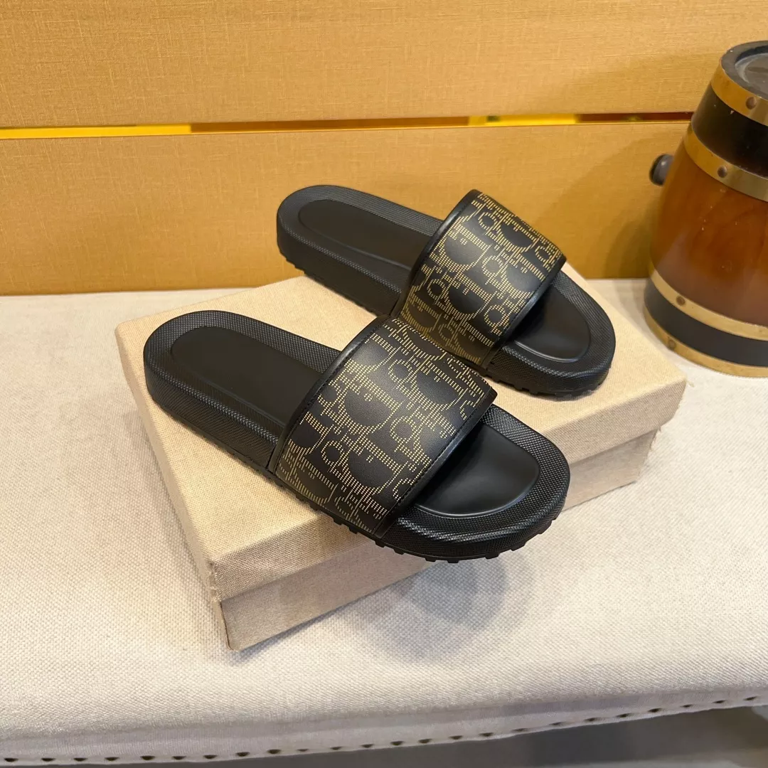 Christian Dior Slippers For Men Minimalist 3509