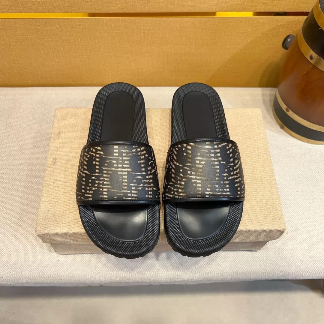 Christian Dior Slippers For Men Minimalist 3509