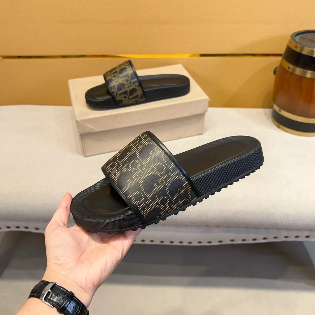 Christian Dior Slippers For Men Minimalist 3509