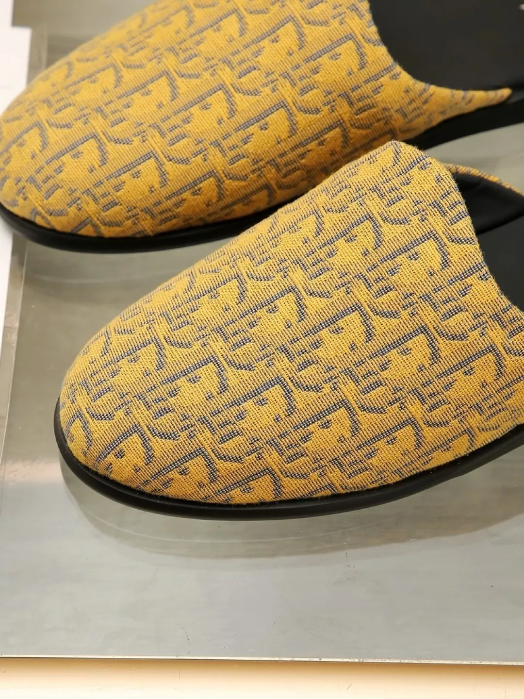 Christian Dior Slippers For Men SportInspired 6070