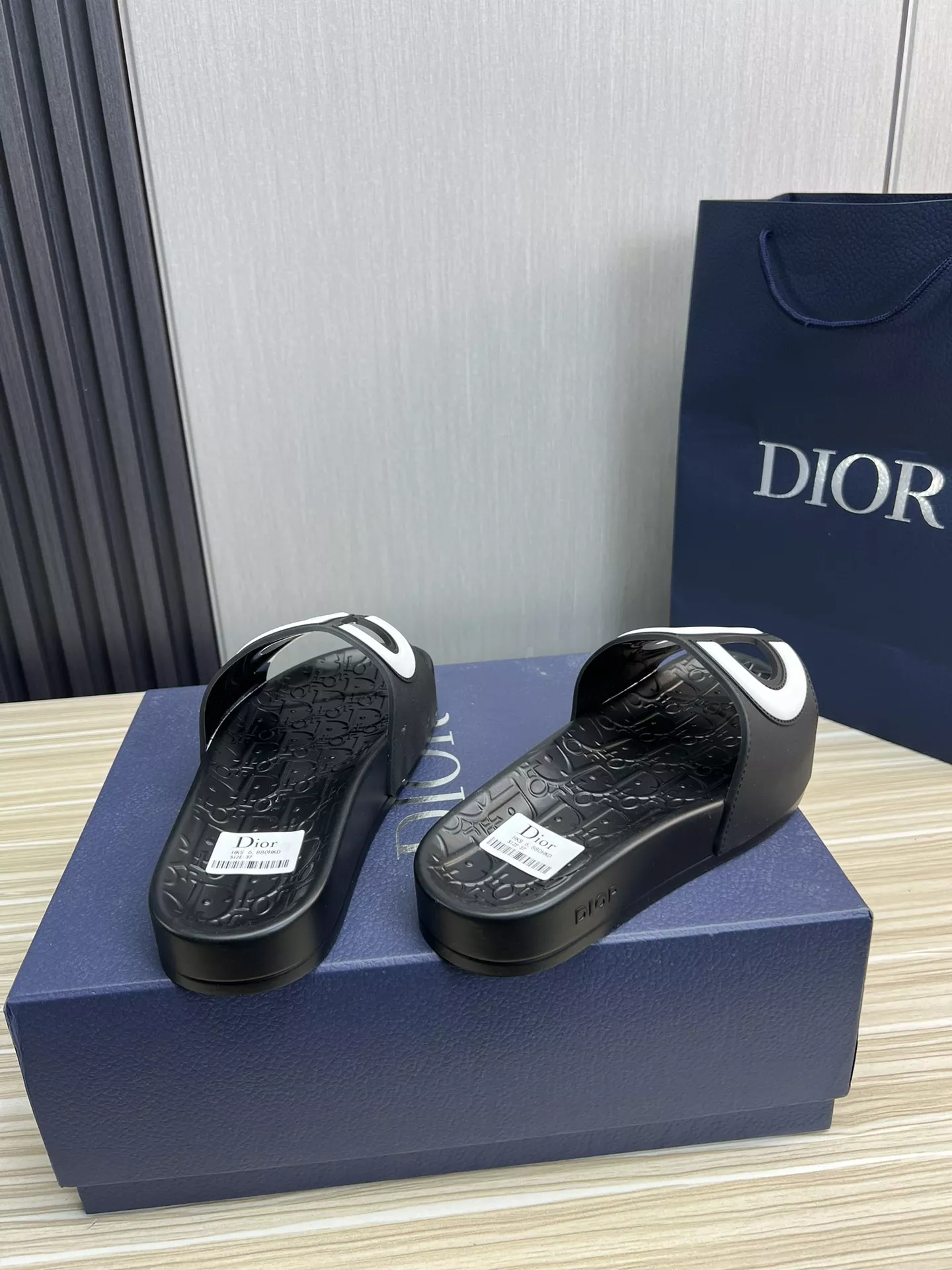 Christian Dior Slippers For Men Timeless 8638