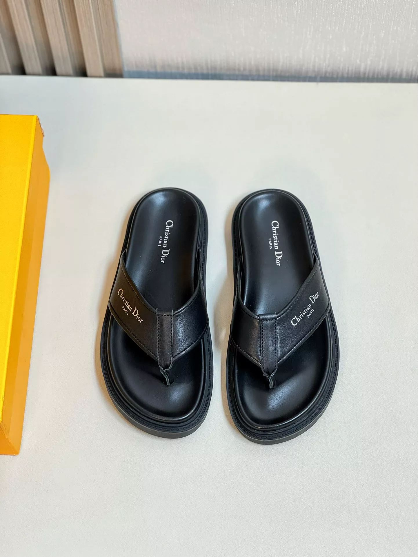 Christian Dior Slippers For Men Trendsetting 4857