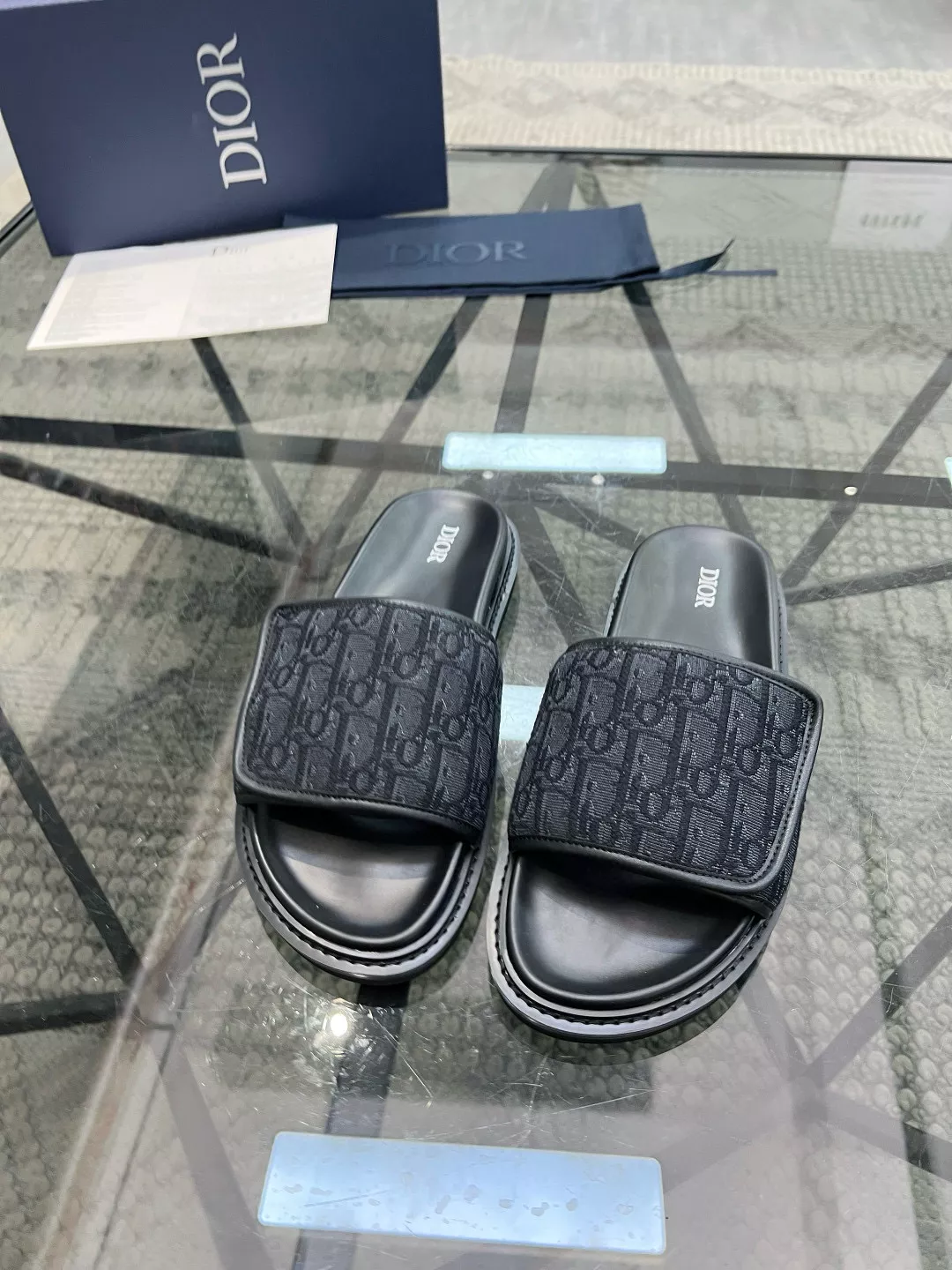 Christian Dior Slippers For Men Vibrant 6688