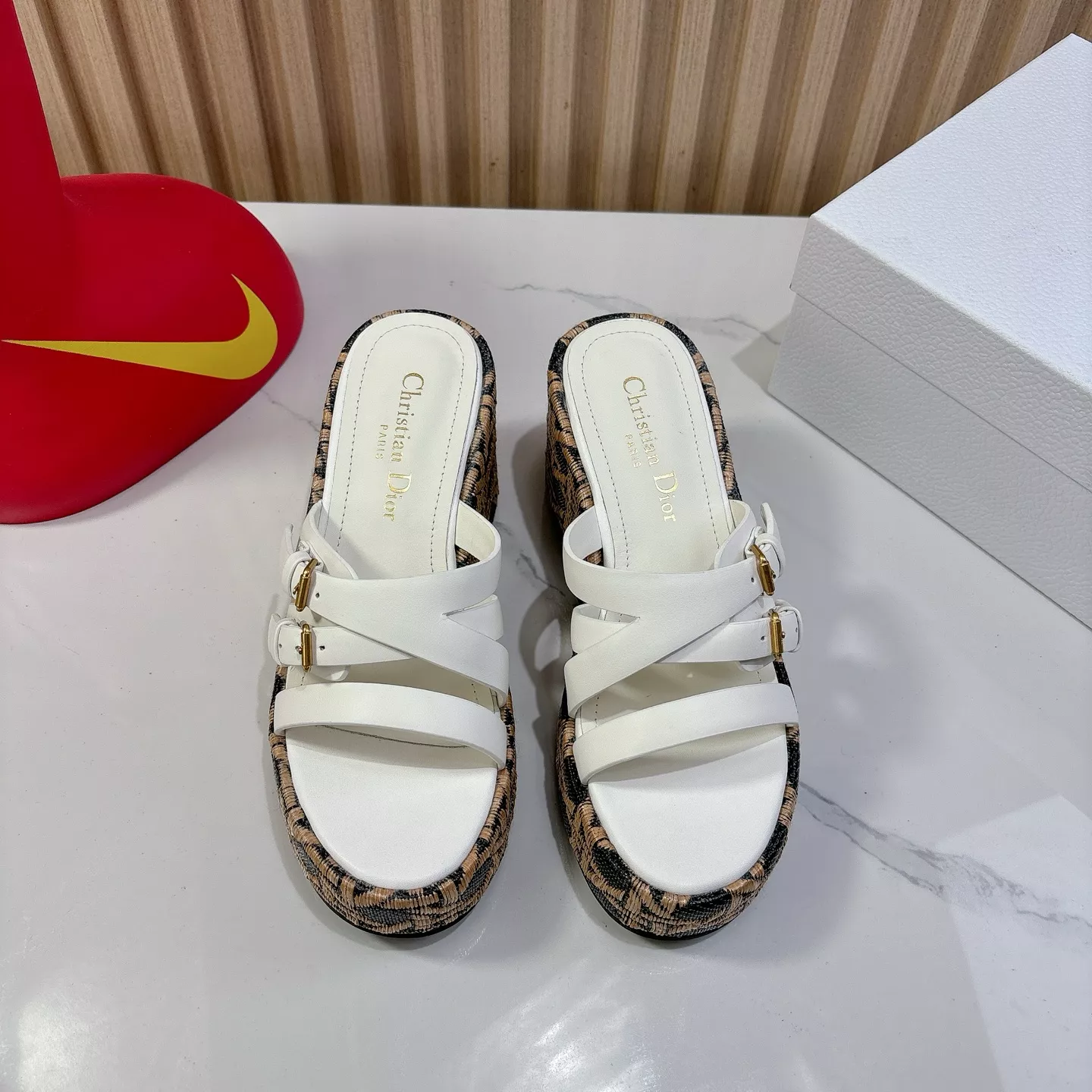 Christian Dior Slippers For Women AllSeason 1217