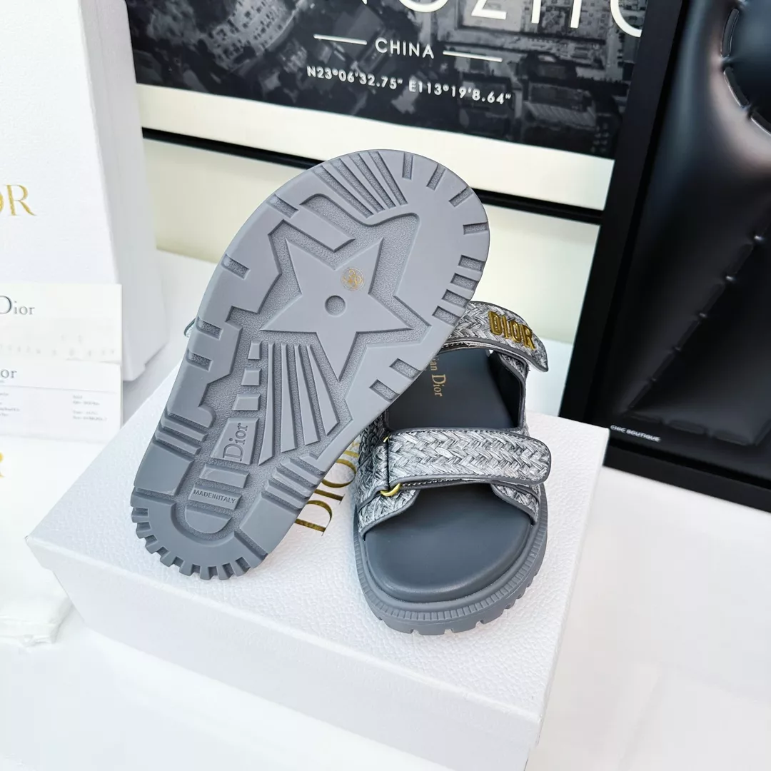 Christian Dior Slippers For Women AllSeason 6437
