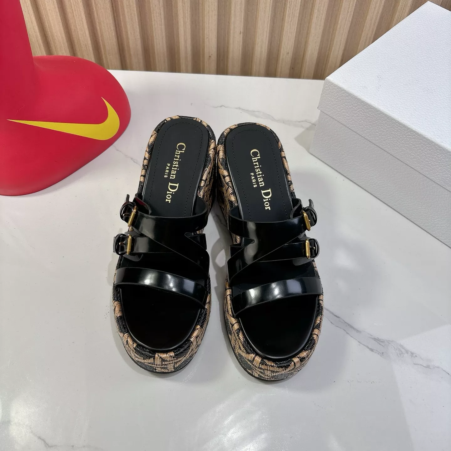 Christian Dior Slippers For Women Bold 7650