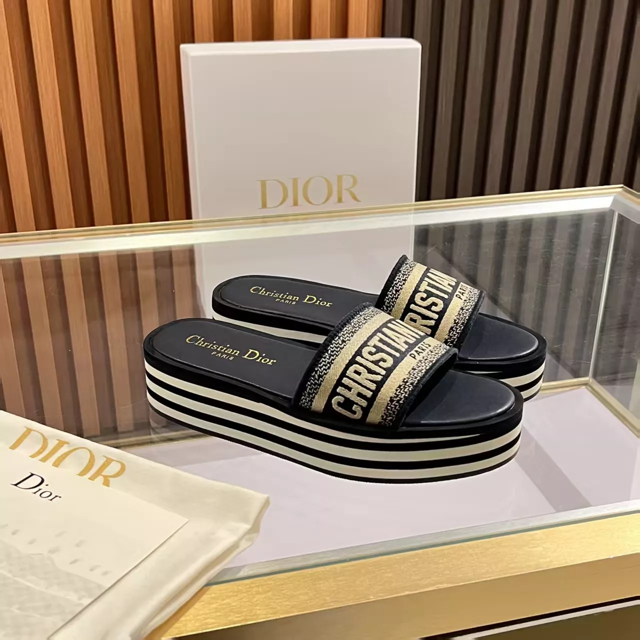 Christian Dior Slippers For Women Breathable 8298
