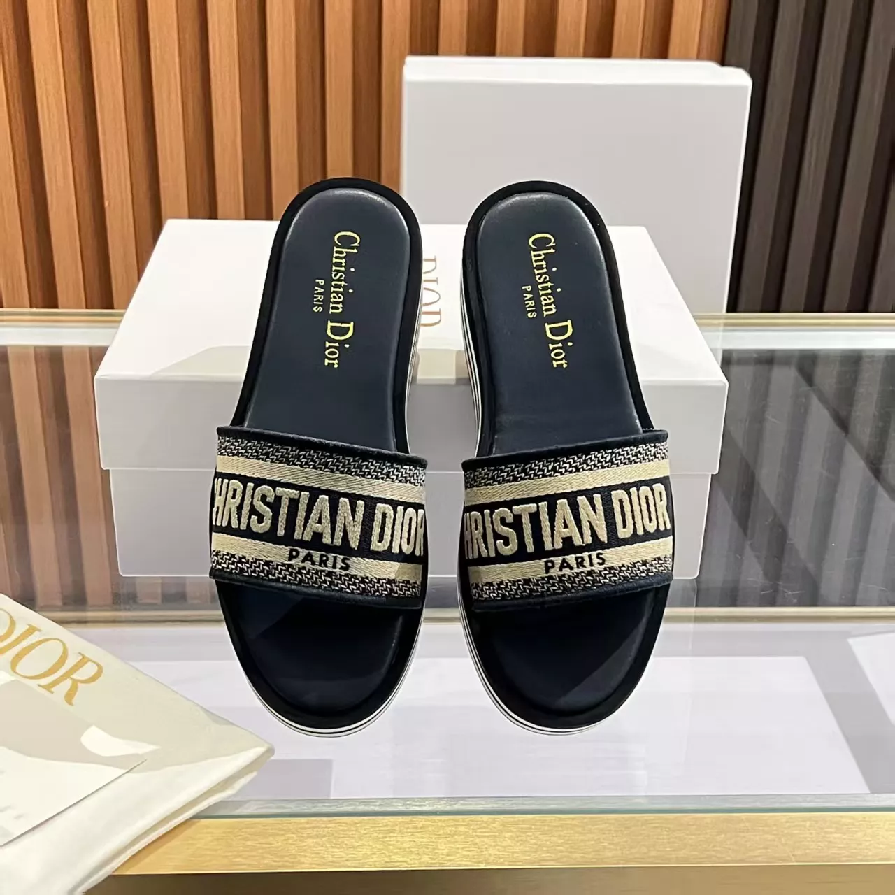 Christian Dior Slippers For Women Breathable 8298