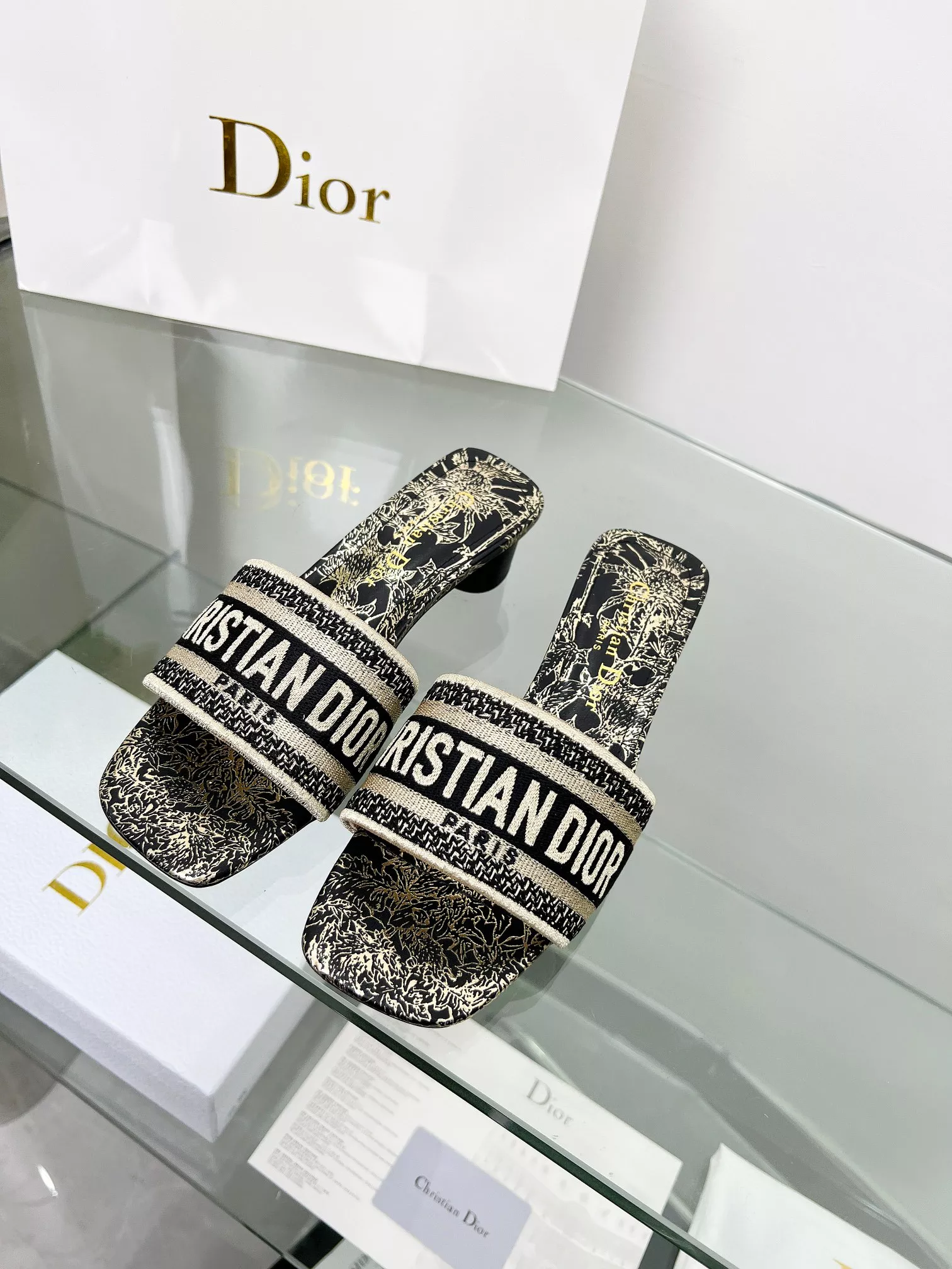 Christian Dior Slippers For Women Breathable 8700