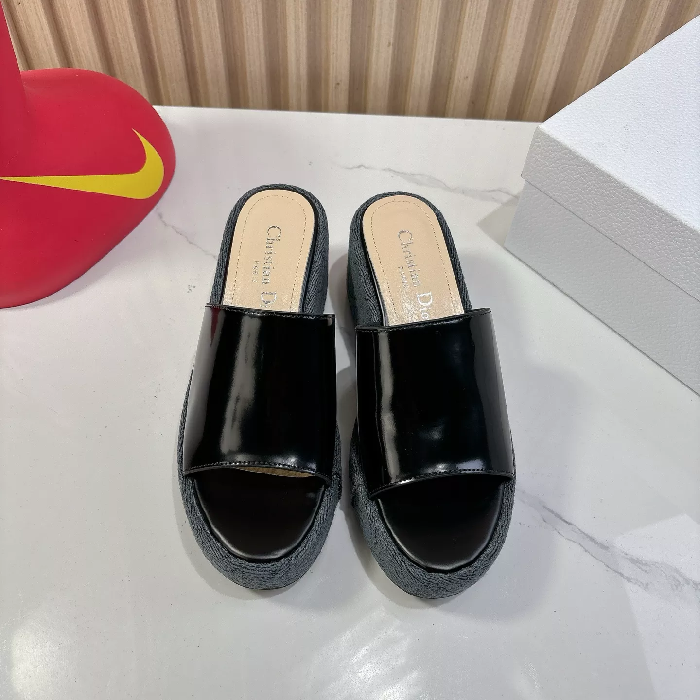 Christian Dior Slippers For Women Classic 2559