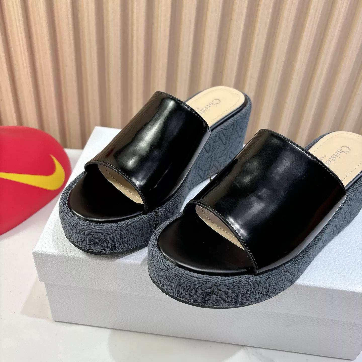 Christian Dior Slippers For Women Classic 2559