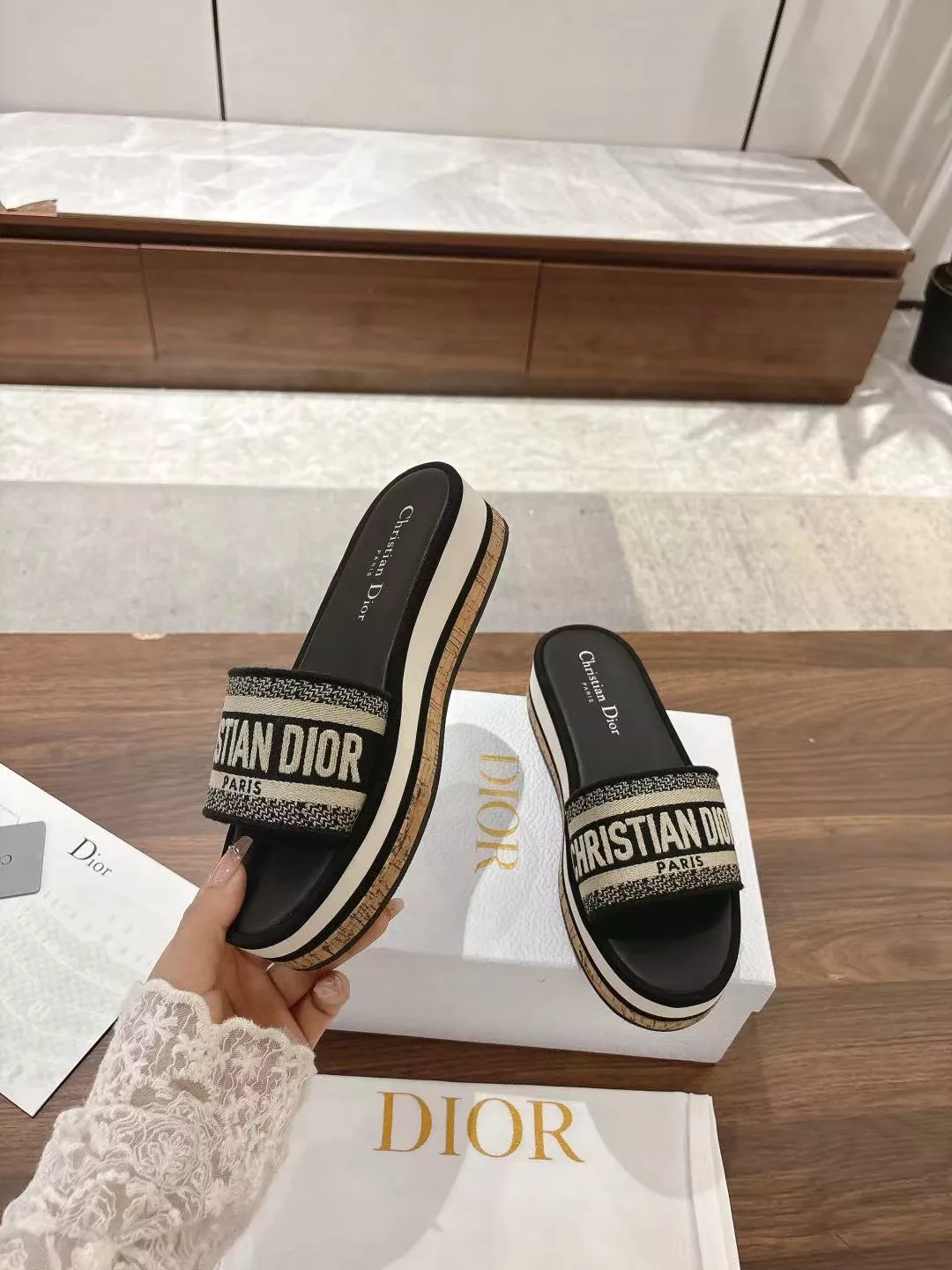 Christian Dior Slippers For Women Compact 1119