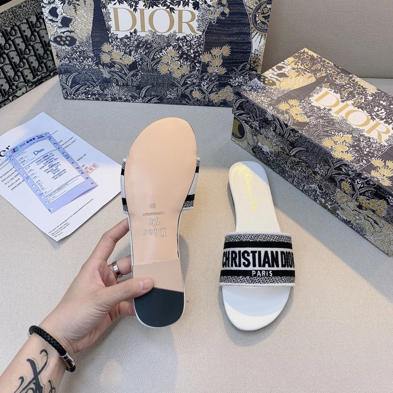 Christian Dior Slippers For Women Durable 4436