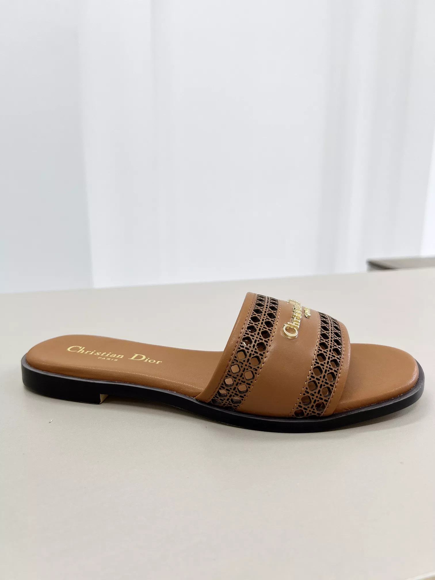 Christian Dior Slippers For Women EasyMatch 7832