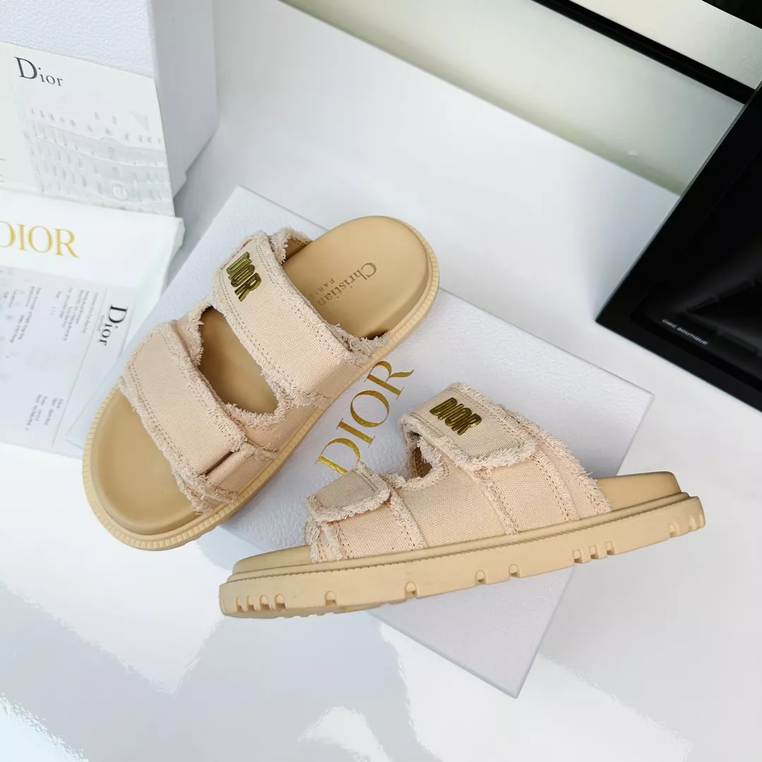 Christian Dior Slippers For Women Efficient 7907