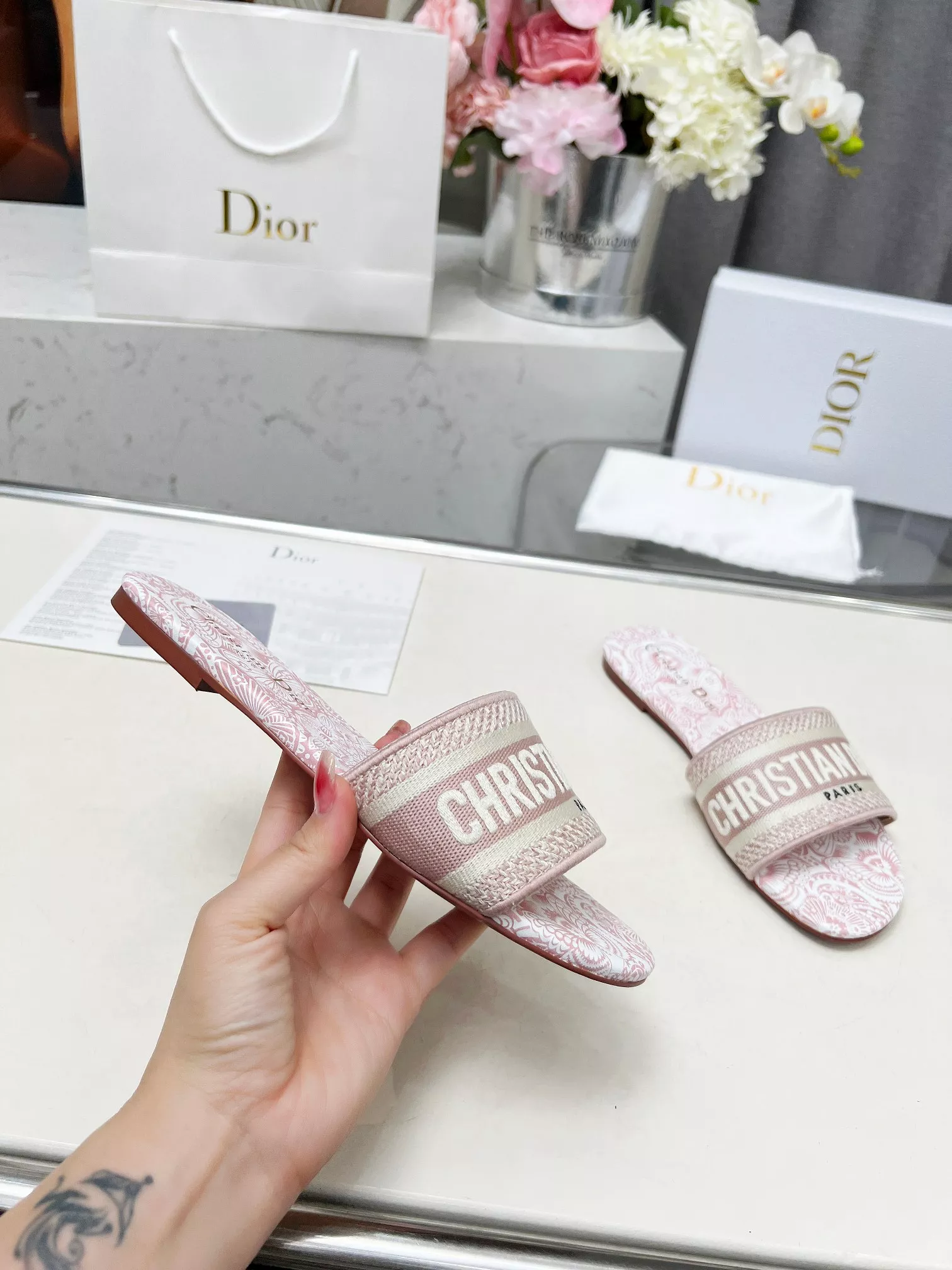 Christian Dior Slippers For Women Elegant 2708