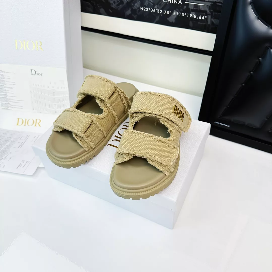 Christian Dior Slippers For Women Minimalist 3748