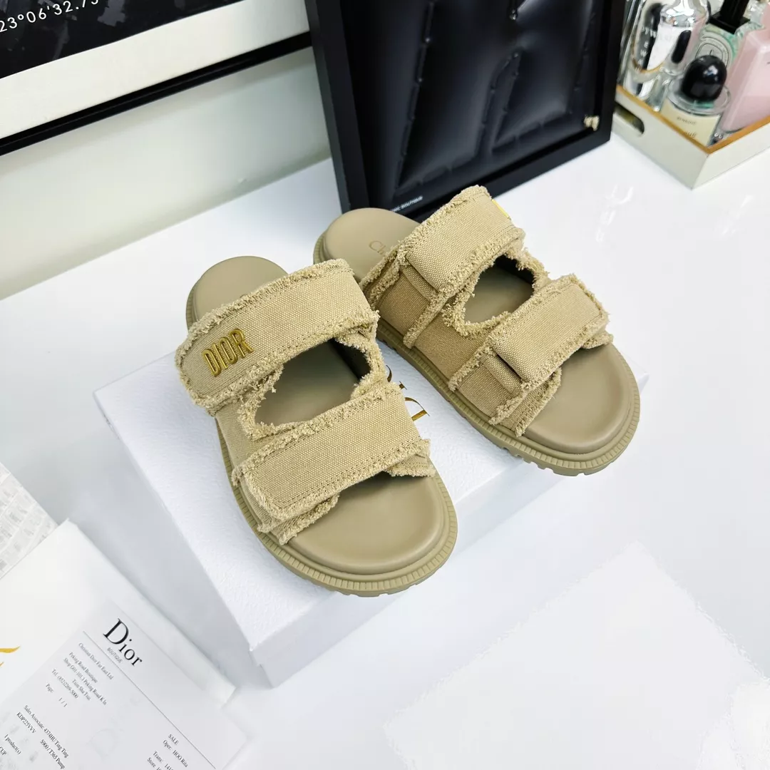Christian Dior Slippers For Women Minimalist 3748