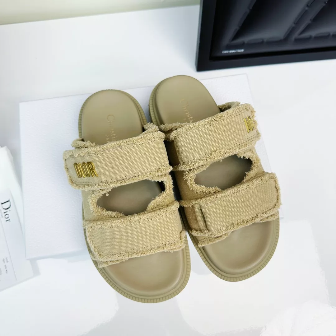 Christian Dior Slippers For Women Minimalist 3748