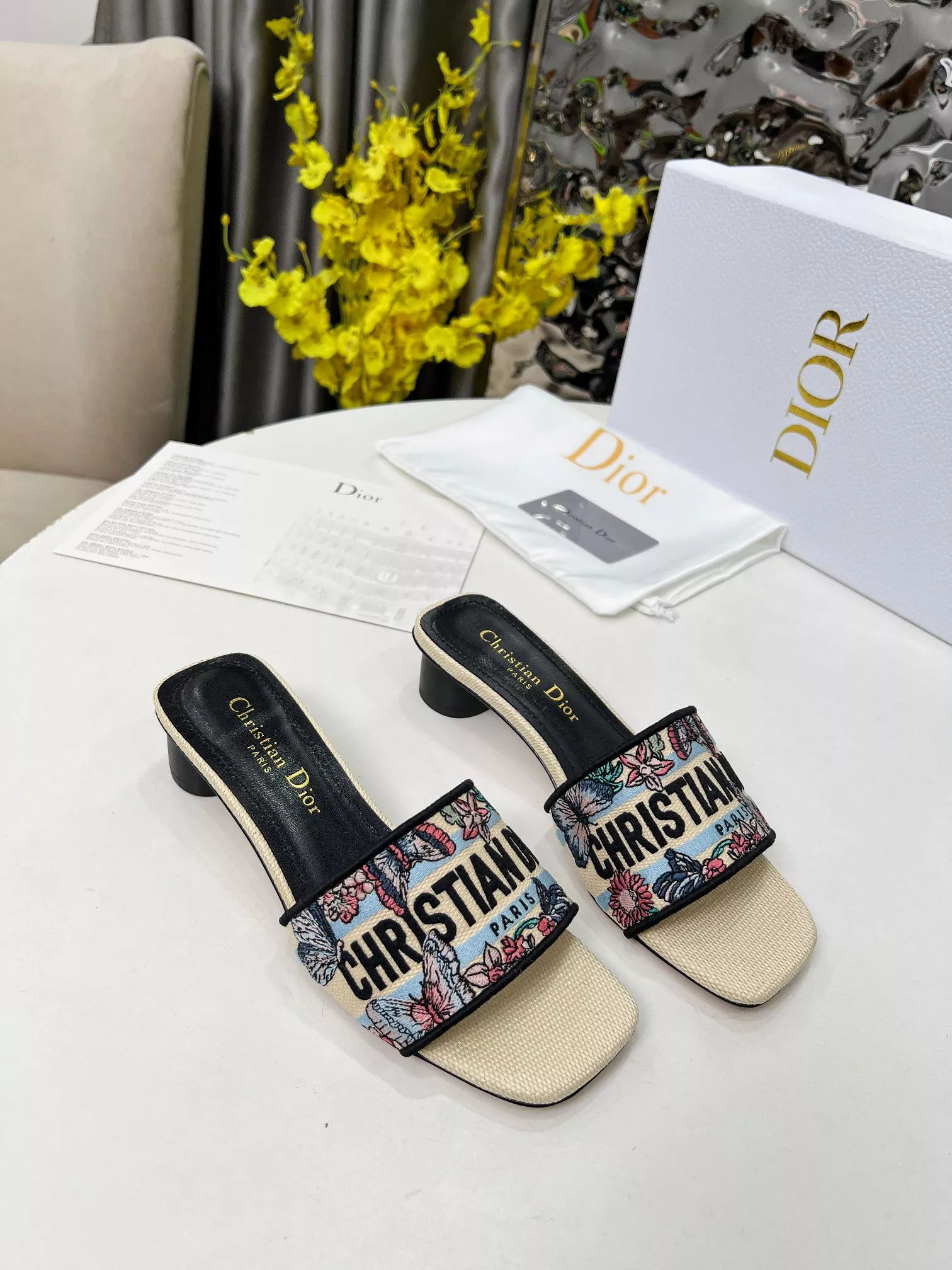 Christian Dior Slippers For Women Minimalist 7967