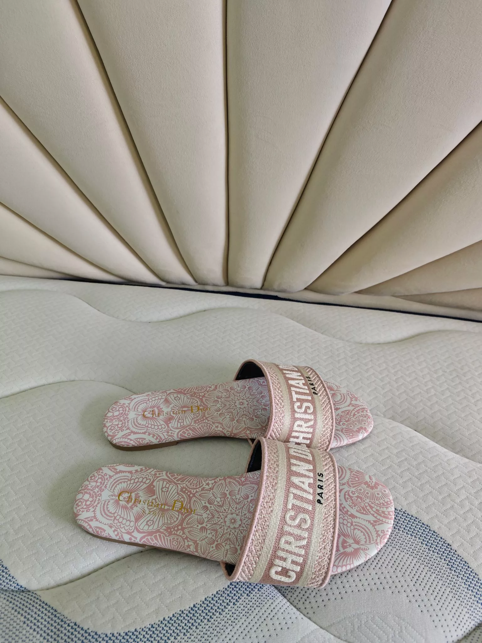 Christian Dior Slippers For Women Reliable 572